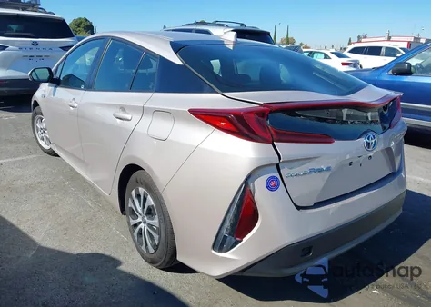 2021 Toyota Prius Prime Le z USA, uszkodzony, nr VIN JTDKAMFP6M3178419